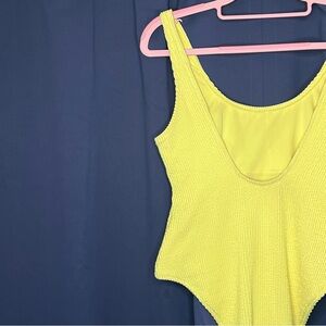 Yellow textured One Piece